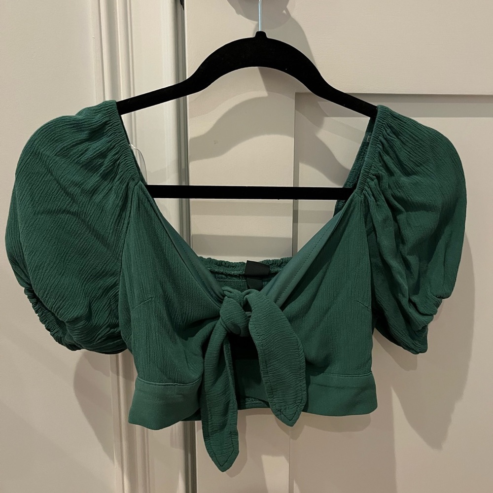 TIED CROP TOP